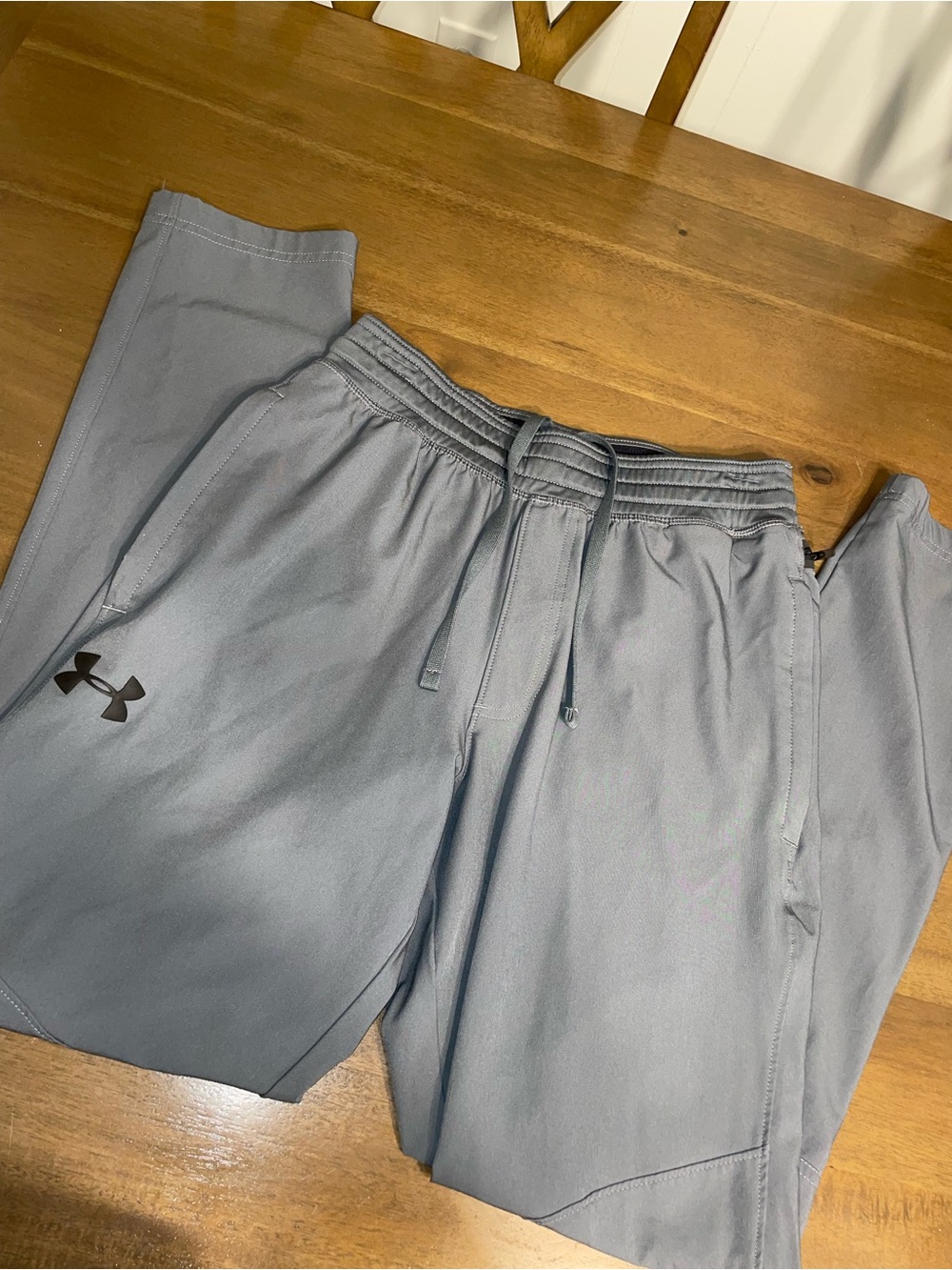 Under Armour Men’s Light Gray Athletic Joggers with Drawstring